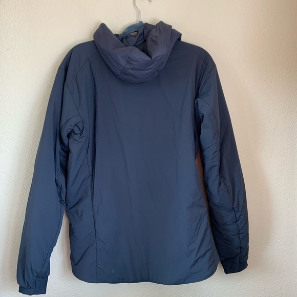 Arc'teryx Men's Dark Blue Proton LT Jacket - Picture 2 of 6
